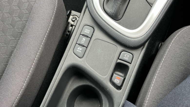 Toyota Yaris 1.5 Hybrid Design 5dr CVT Hybrid Hatchback